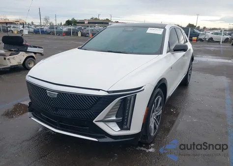 2024 Cadillac Lyriq Luxury W/1Se z USA, uszkodzony, nr VIN 1GYKPSRL2RZ120947